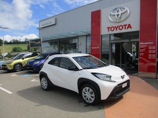 Vehicle image TOYOTA AYGO X