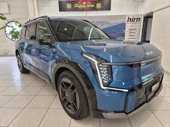 Vehicle image 4 Vehicle image 4