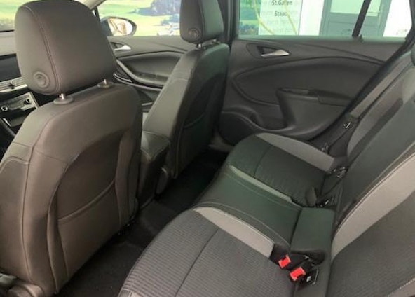 Vehicle image 3 Vehicle image 3