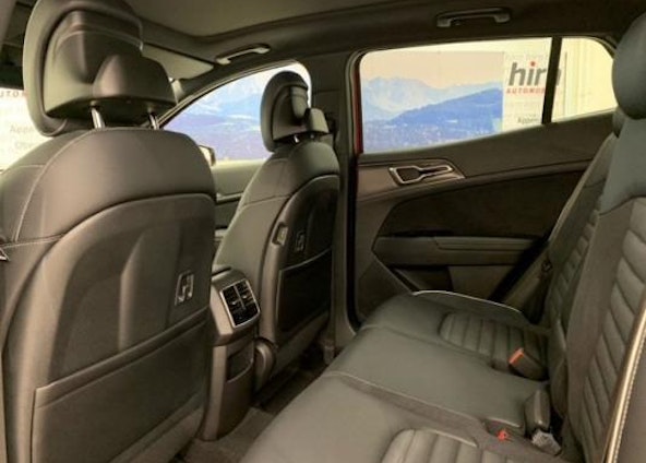 Vehicle image 4 Vehicle image 4