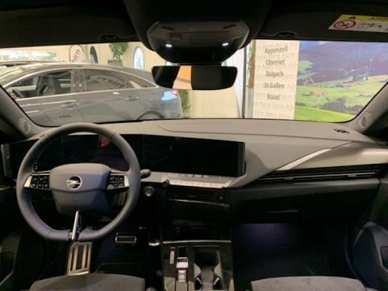 Vehicle image 2 Vehicle image 2