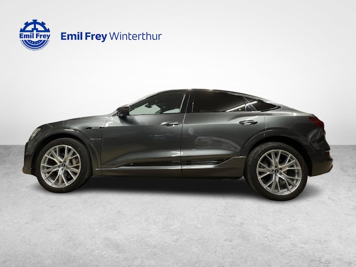 Vehicle image AUDI e-tron