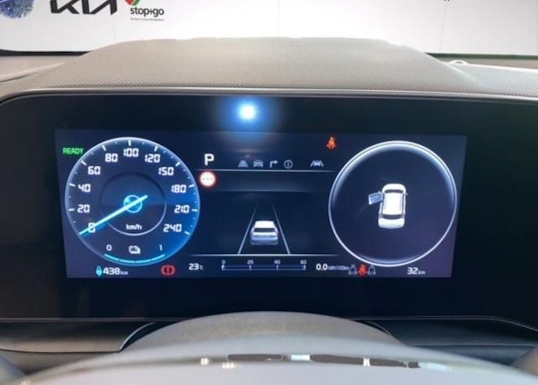 Vehicle image 27 Vehicle image 27