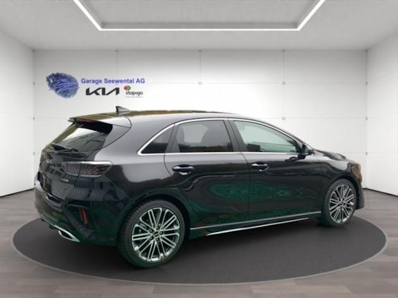 Vehicle image 19 Vehicle image 19