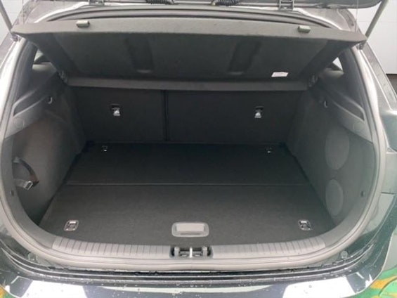 Vehicle image 12 Vehicle image 12