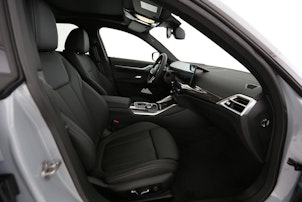 Vehicle image BMW i4 xDrive40