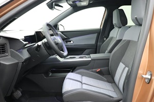 Vehicle image OPEL Grandland GS electric