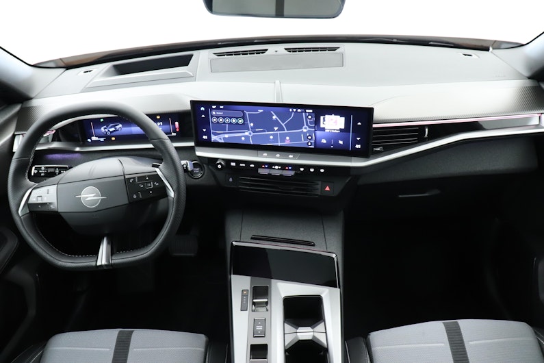 Vehicle image OPEL GRANDLAND