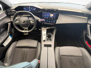 https://vehicle.imgix.net/3715276/ca7539ff-f8b2-443a-8b7f-aacec1f18e52.jpg