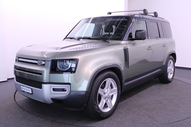 First vehicle image