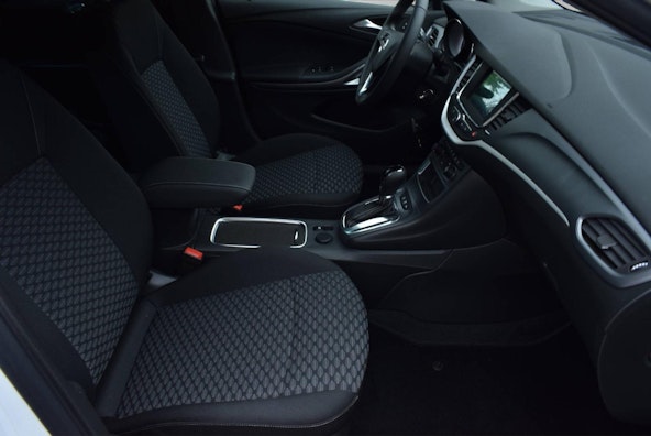 Vehicle image 13 Vehicle image 13