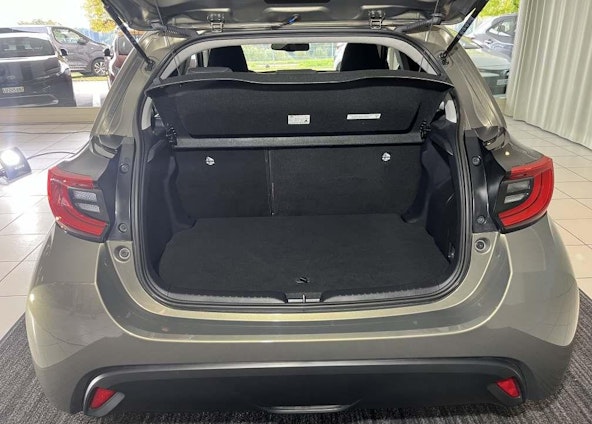 Vehicle image 13 Vehicle image 13