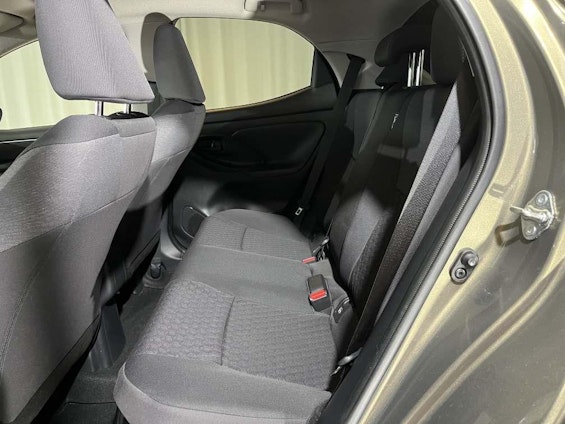 Vehicle image 7 Vehicle image 7