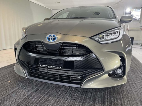 Vehicle image 3 Vehicle image 3