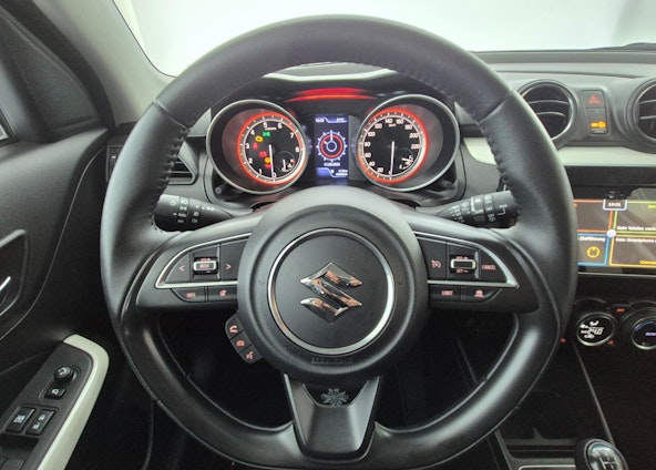 Vehicle image 10 Vehicle image 10