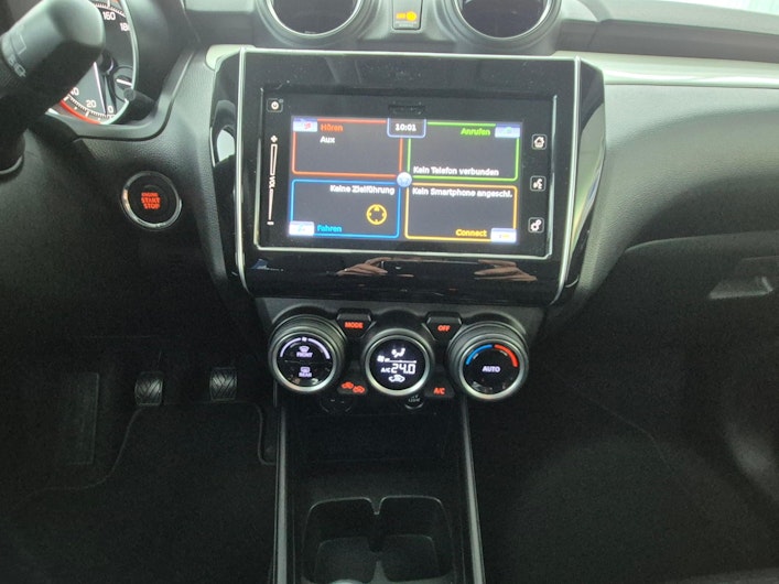 Vehicle image SUZUKI SWIFT