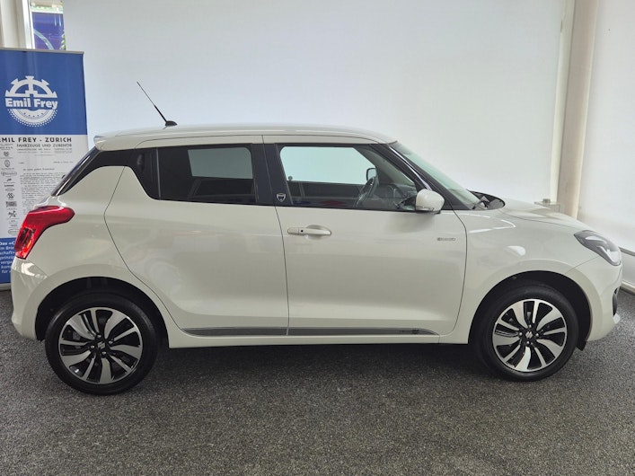 Vehicle image SUZUKI SWIFT