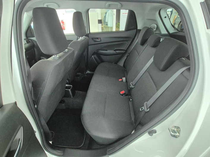 Vehicle image SUZUKI SWIFT