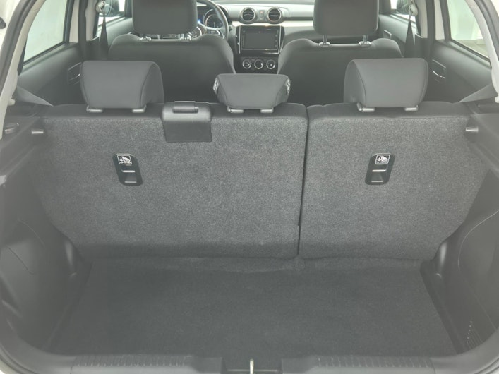 Vehicle image SUZUKI SWIFT