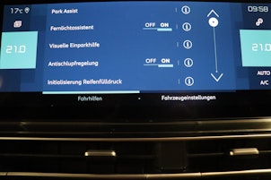 Vehicle image CITROEN C5 Aircross 1.6 Plug-in Hybrid Max