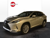 First vehicle image