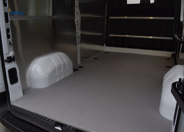 Vehicle image 10 Vehicle image 10