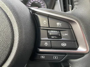 Subaru Crosstrek 2.0i e-Boxer Swiss Plus