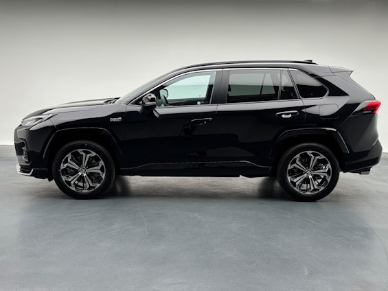 Vehicle image 3 Vehicle image 3