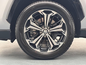 Vehicle image SUZUKI Across 2.5 PHEV Compact Top 4x4