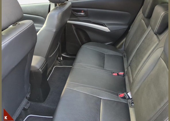 Vehicle image 12 Vehicle image 12