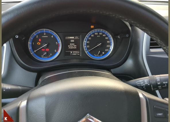 Vehicle image 10 Vehicle image 10