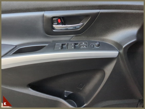 Vehicle image 11 Vehicle image 11