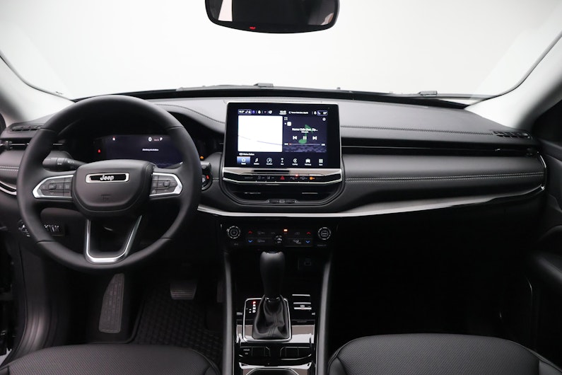 Vehicle image JEEP COMPASS