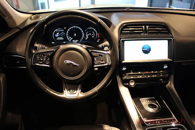Jaguar F-Pace  25d R-Sport AWD