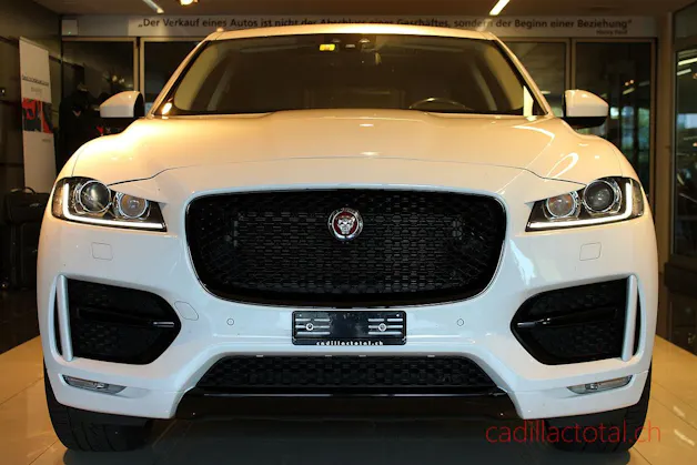 Jaguar F-Pace  25d R-Sport AWD