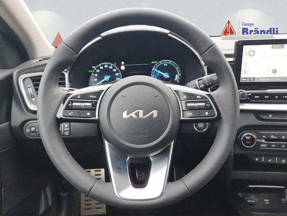 Vehicle image 12 Vehicle image 12