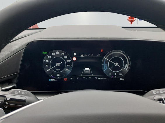 Vehicle image 13 Vehicle image 13