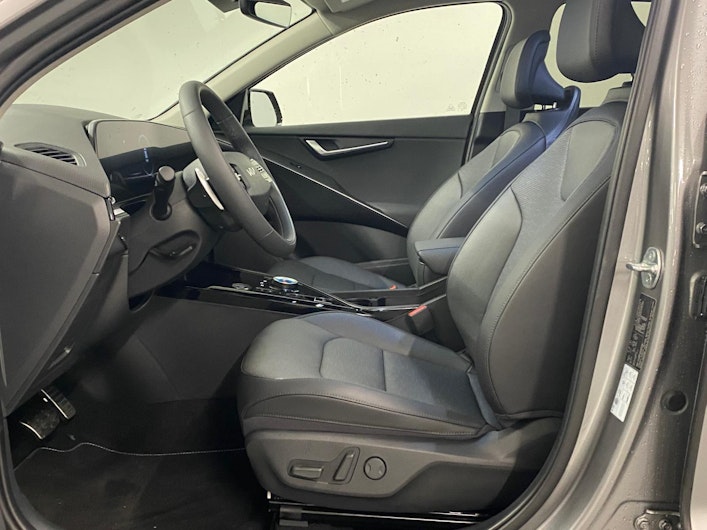 Vehicle image KIA NIRO