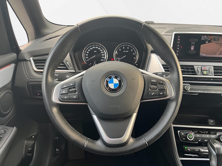 Vehicle image BMW 2 SERIES