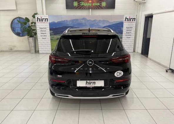 Vehicle image 3 Vehicle image 3