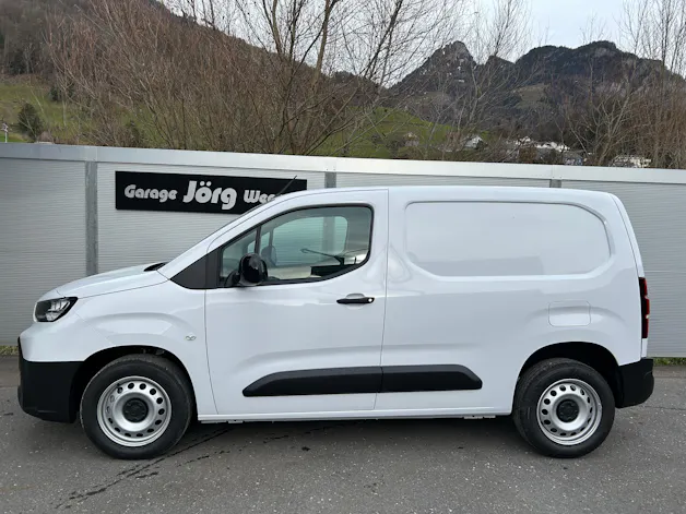Toyota PROACE CITY Van L1 1.2 Active