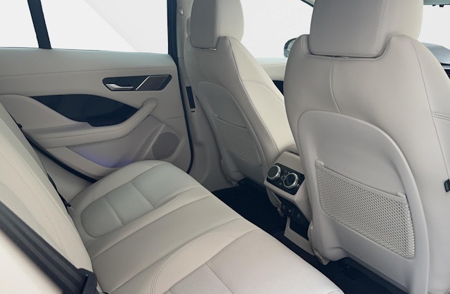 Vehicle image 7 Vehicle image 7