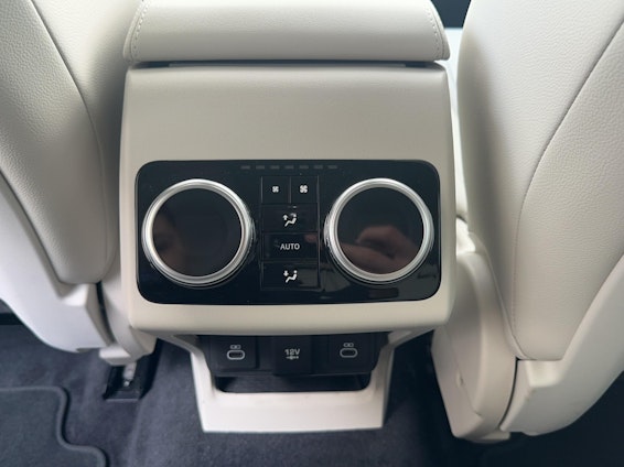 Vehicle image 8 Vehicle image 8