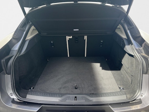 Vehicle image 11 Vehicle image 11