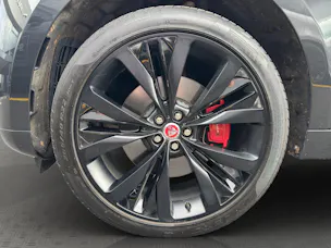 Jaguar F-Pace 3.0 D I6 R-Dynamic HSE AWD