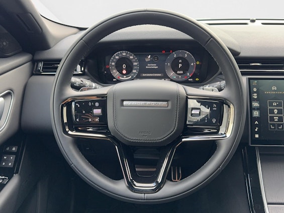 Vehicle image 4 Vehicle image 4