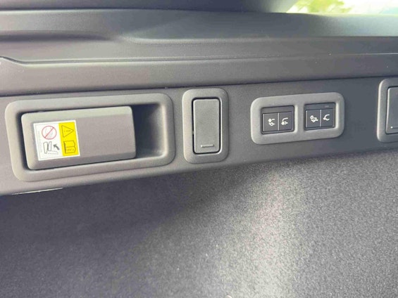 Vehicle image 11 Vehicle image 11