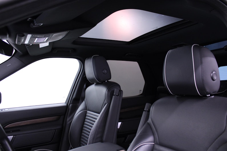 Vehicle image LAND ROVER DISCOVERY