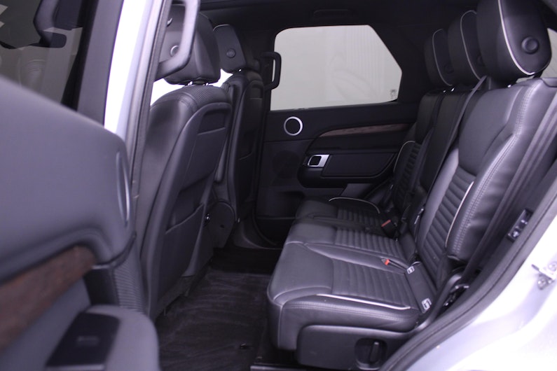 Vehicle image LAND ROVER DISCOVERY