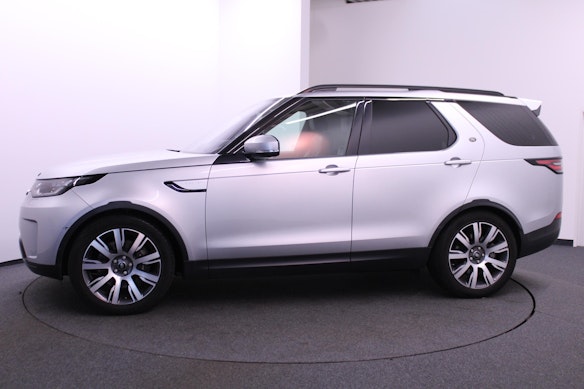 LAND ROVER Discovery 3.0 SDV6 HSE 3